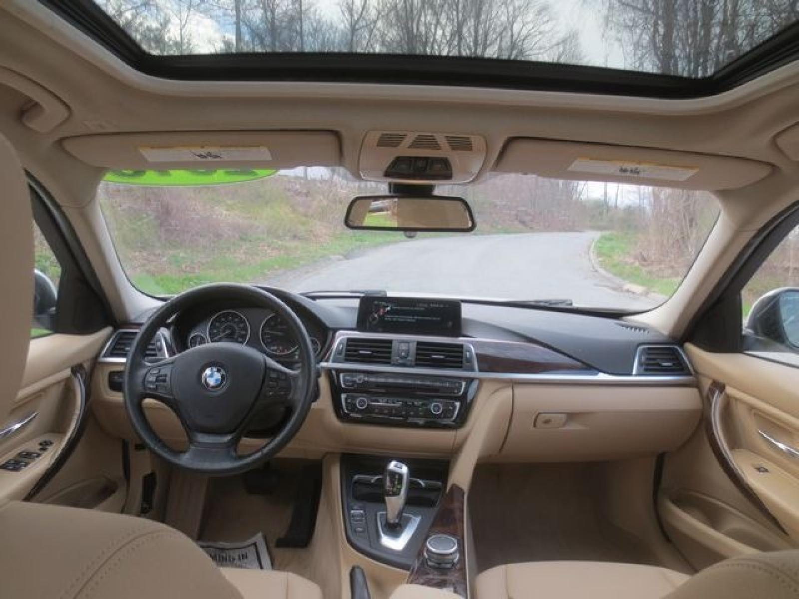 2016 White /Beige BMW 3-Series X DRIVE (WBA8E5G52GN) with an 2.0 liter 4 cylinder turbo DOHC 16V engine, Automatic 8A transmission, located at 270 US Route 6, Mahopac, NY, 10541, (845) 621-0895, 41.349022, -73.755280 - Photo #8